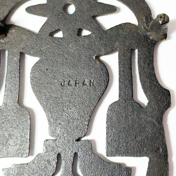 Vintage Black Cast Iron Footed Trivets Lot of 4 Wall Decor Farmhouse Rustic - Picture 4 of 16